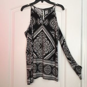 Long Cold Shoulder Sleeves Top